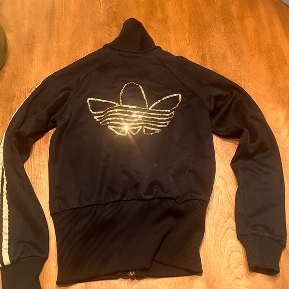 Adidas Black & Gold Sequin Sweater (Great Condition) 53% Cotton , 47% Polyester - Picture 3 of 13